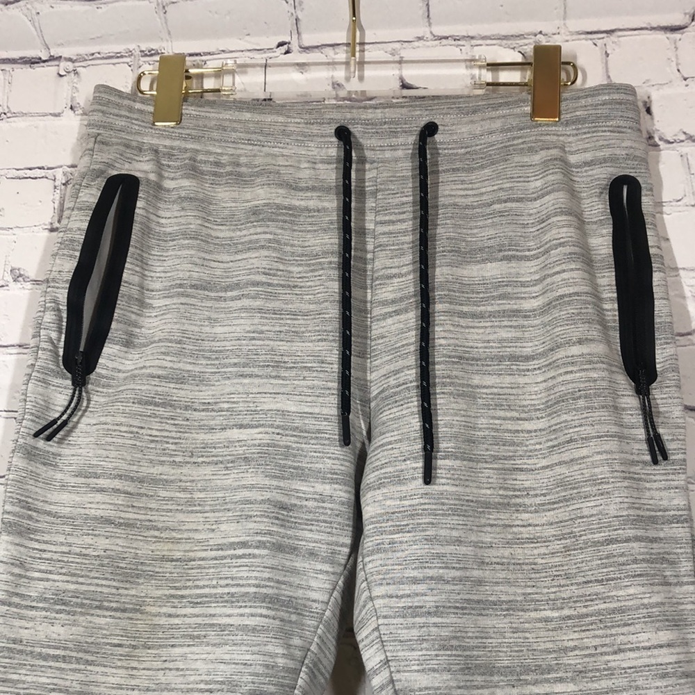 Express joggers for men - Picture 3 of 9